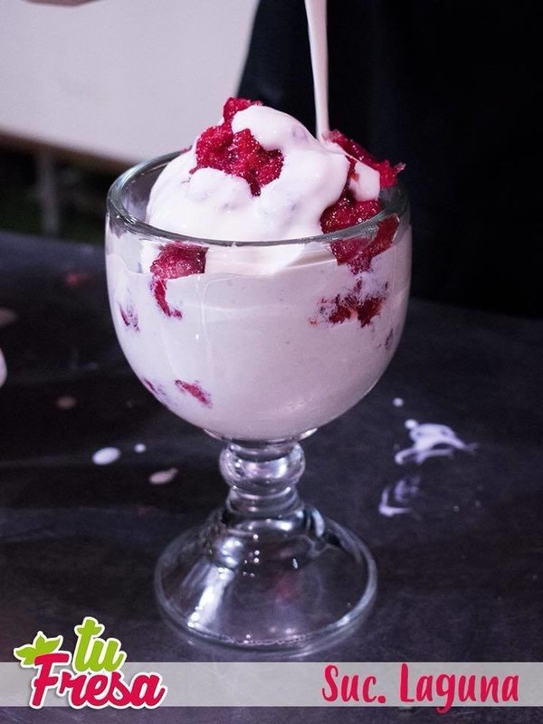 Fresas con crema 1ltr.