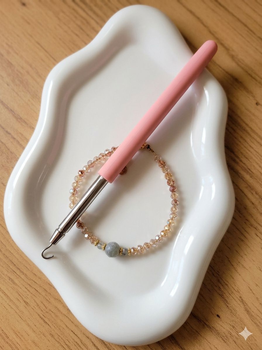 Attache Bracelet