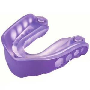 Protector bucal morado para ejercicios