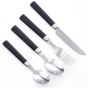 Set de cubiertos 4 piezas