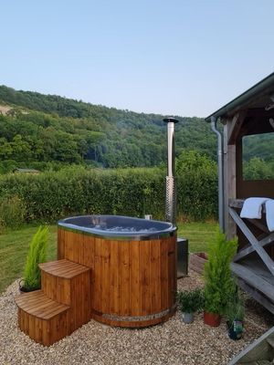 Cotswold Eco Tubs - WoodFired Hot Tubs