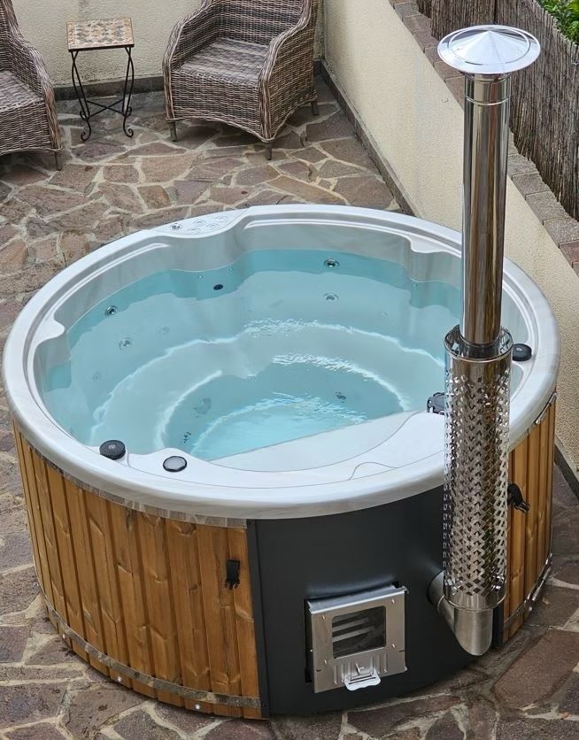 Blenheim by Cotswold Eco Tubs