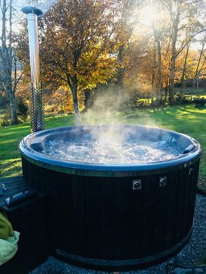 Winchcombe by Cotswold Eco Tubs