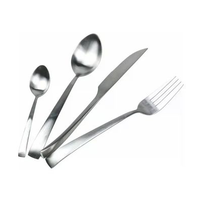 VDE TIVOLI 1996 Villa d’Este Home Tivoli Park Avenue – Set di posate 24 pezzi in acciaio, argento opaco