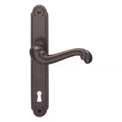 Ghidini Barocco – Coppia di maniglie per porta su placca, ottone brunito, interasse 70 mm Ghidini Barocco – Coppia di maniglie per porta su placca, ottone brunito, interasse 70 mm