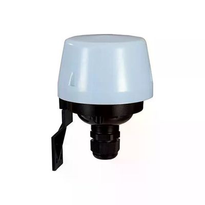 BRAVO Interruttore Crepuscolare IP54 con Soglia Regolabile BRAVO Interruttore Crepuscolare IP54 con Soglia Regolabile