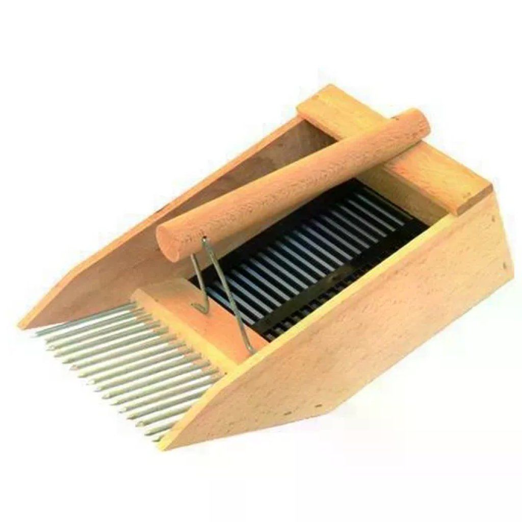 KEIM Raccoglimirtilli in Legno con Pettine in Metallo, 22 cm KEIM Raccoglimirtilli in Legno con Pettine in Metallo, 22 cm