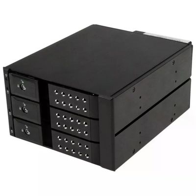 StarTech.com Backplane Hot-Swap 3 Bay per HDD SATA/SAS da 3,5 StarTech.com Backplane Hot-Swap 3 Bay per HDD SATA/SAS da 3,5"