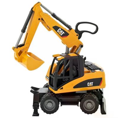 Bruder CAT Escavatore gommato giocattolo