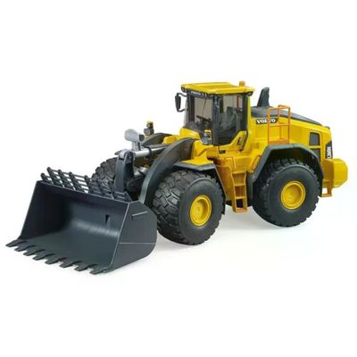 Bruder 02458 Pala Caricatrice Gommata Volvo L260H scala 1:16 eta' 3+ anni