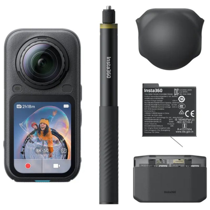 Insta360 X6 Essentials Bundle – Action Cam 8K 120 MP