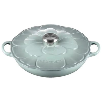 Le Creuset Tegame Basso 26 cm con Coperchio Fiore, 2,2 L, Ghisa Smaltata Sea Salt