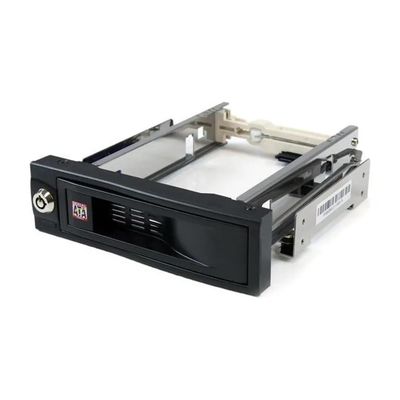 StarTech.com HSB100SATBK Rack Hot-Swap Trayless SATA 3,5 StarTech.com HSB100SATBK Rack Hot-Swap Trayless SATA 3,5" per vano 5,25"