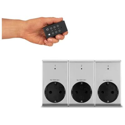 REV Set 3 prese radiocomandate con telecomando, 2300 W