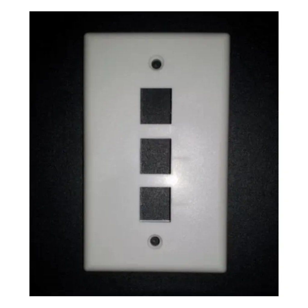 LINK Placca LINK a 3 posizioni per frutti RJ-45, grigio chiaro LINK Placca LINK a 3 posizioni per frutti RJ-45, grigio chiaro