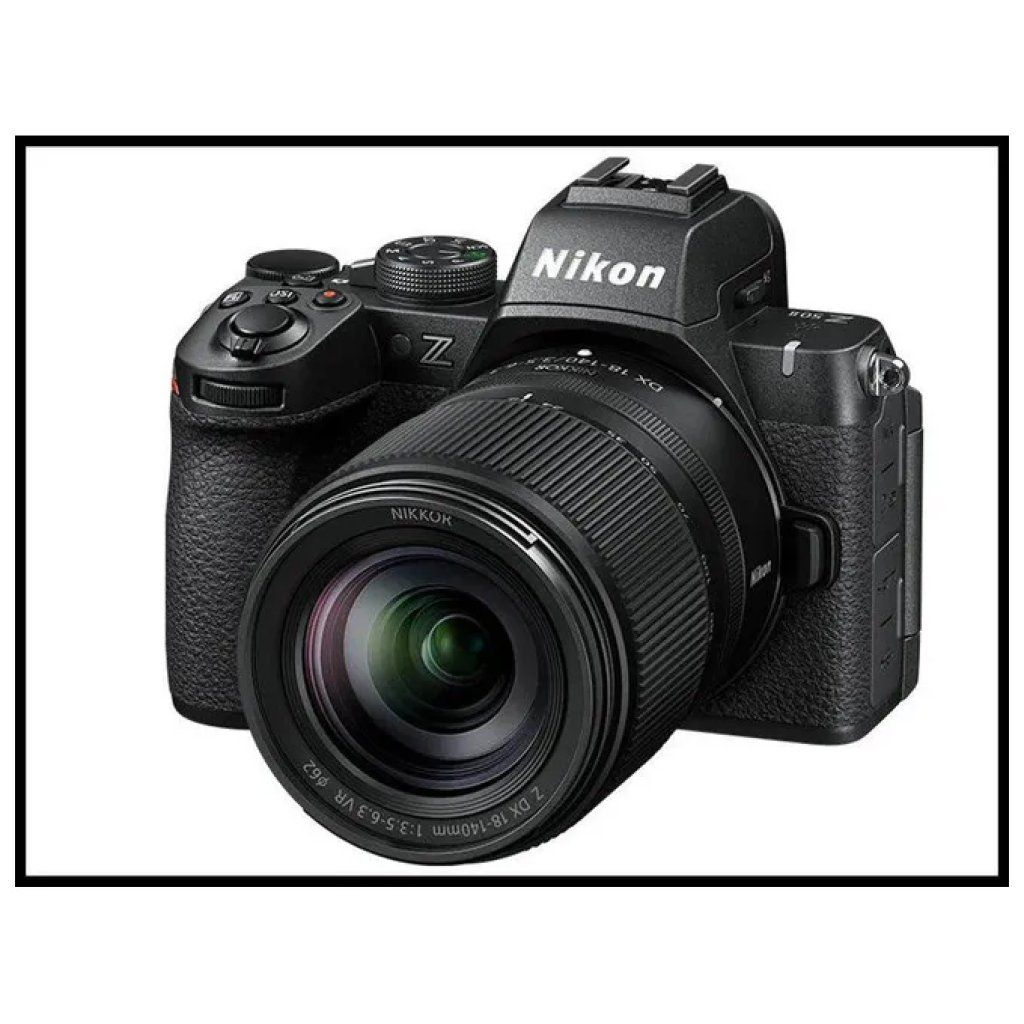 Nikon Z50 II Mirrorless con 18-140mm VR e SD 128GB