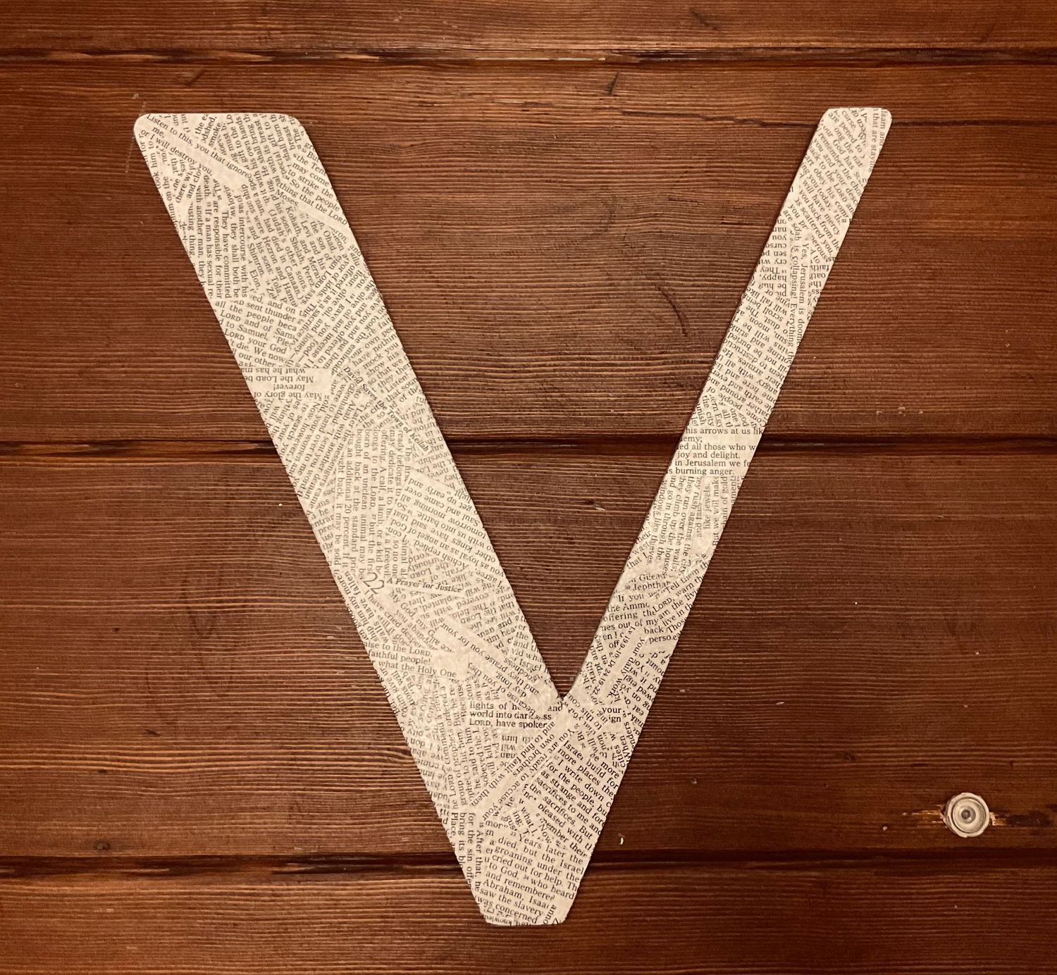 Letter V - large