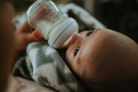 Lait commercial et biberon Lait commercial et biberon