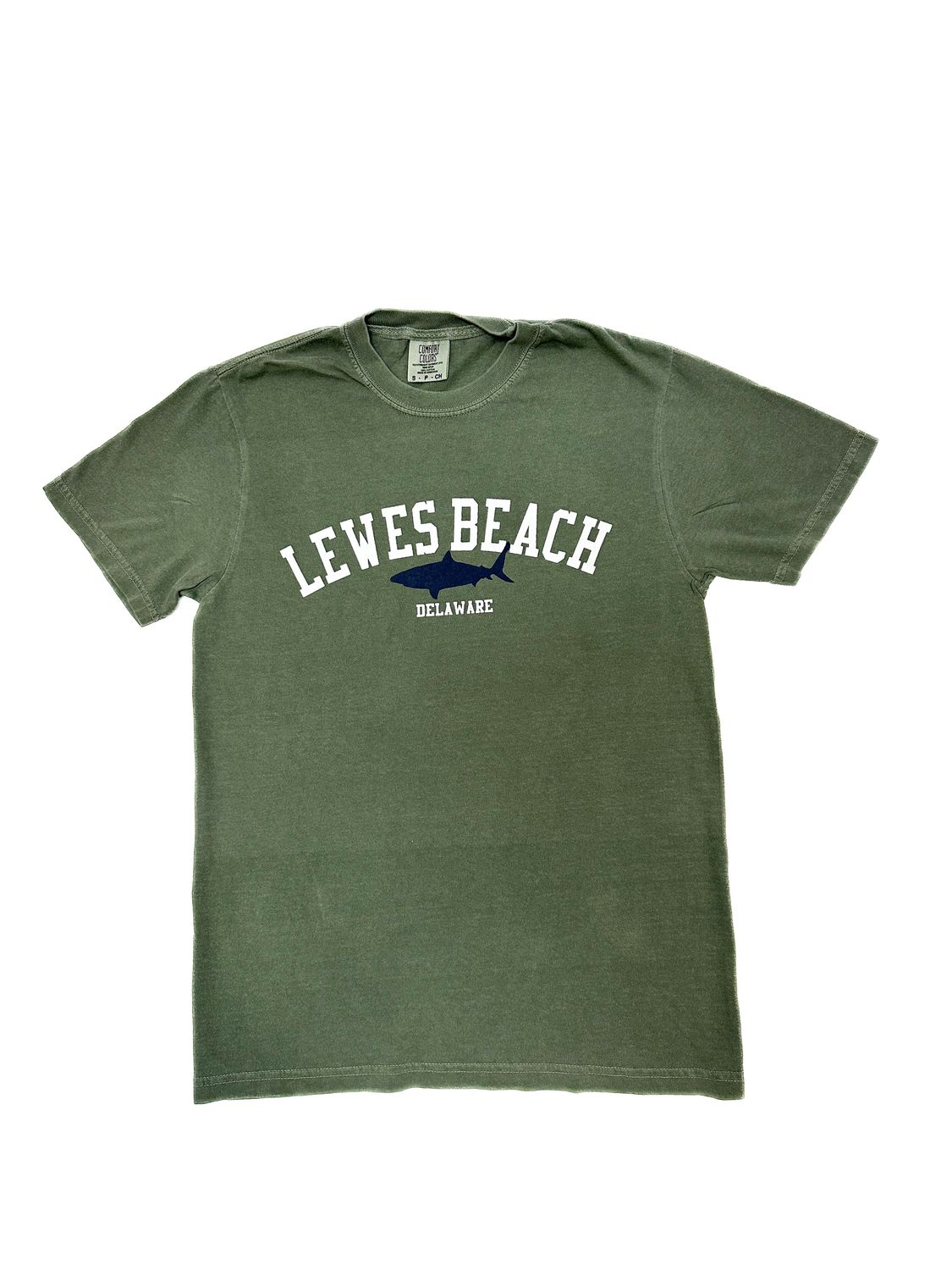 CLASSIC LEWES BEACH SHARK SS TEE, Color: MOSS, Size: S