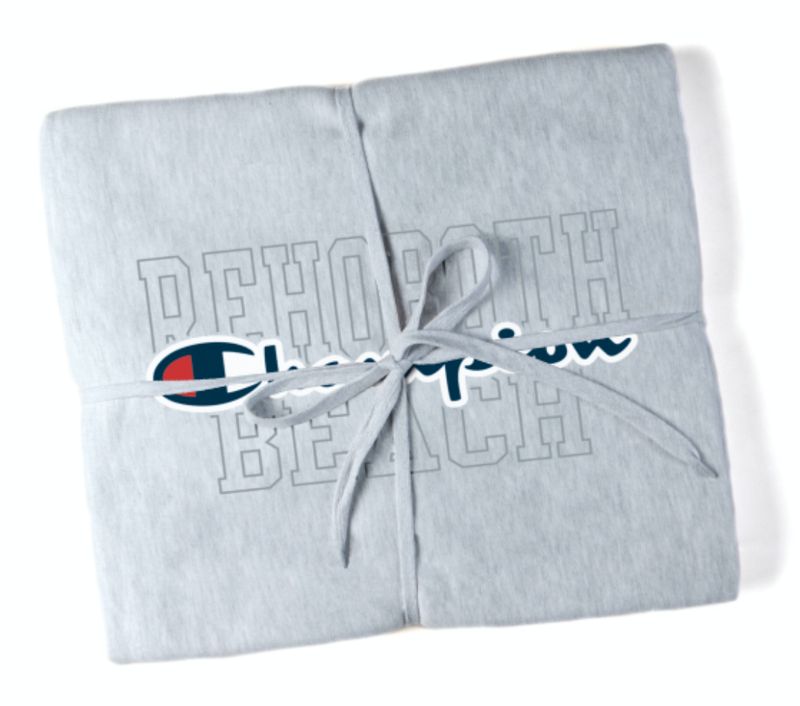 CHAMPION LOGO SWEATSHIRT BLANKET