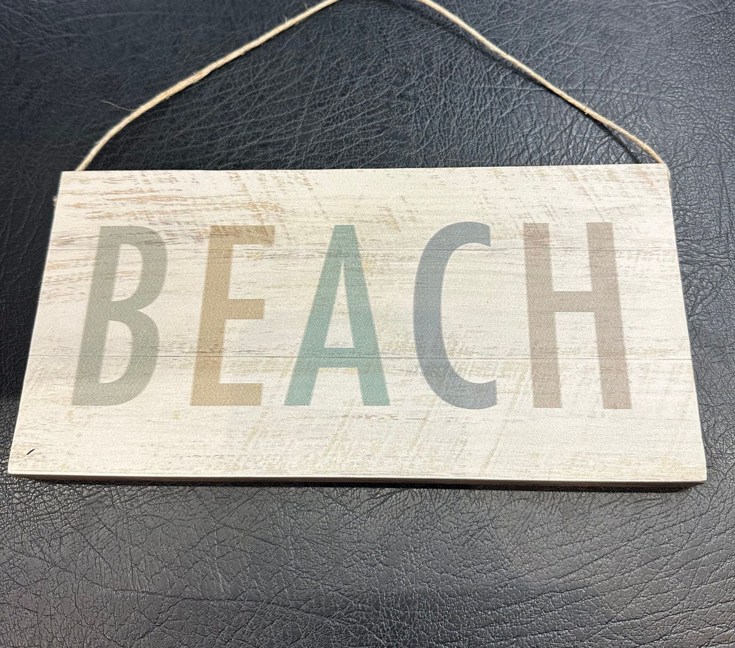 HANGING SIGN WHITE TWINE BEACH