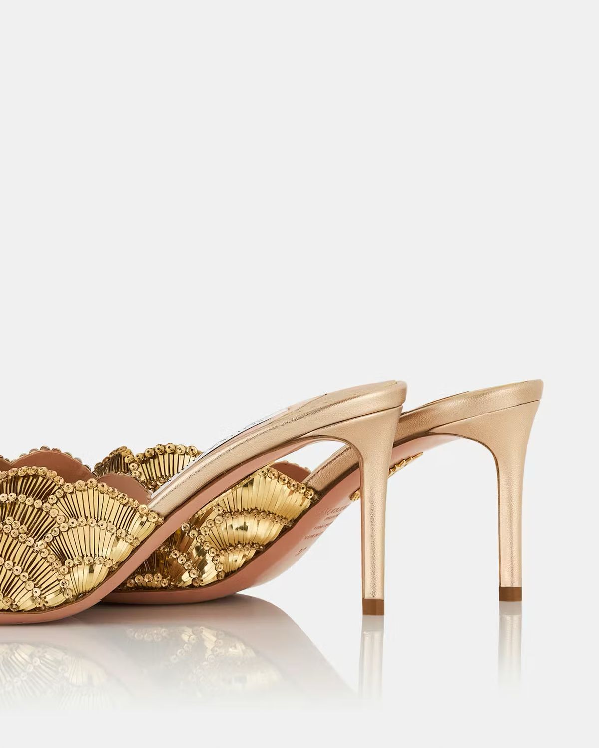 صندل اكوازورا لون ذهبي