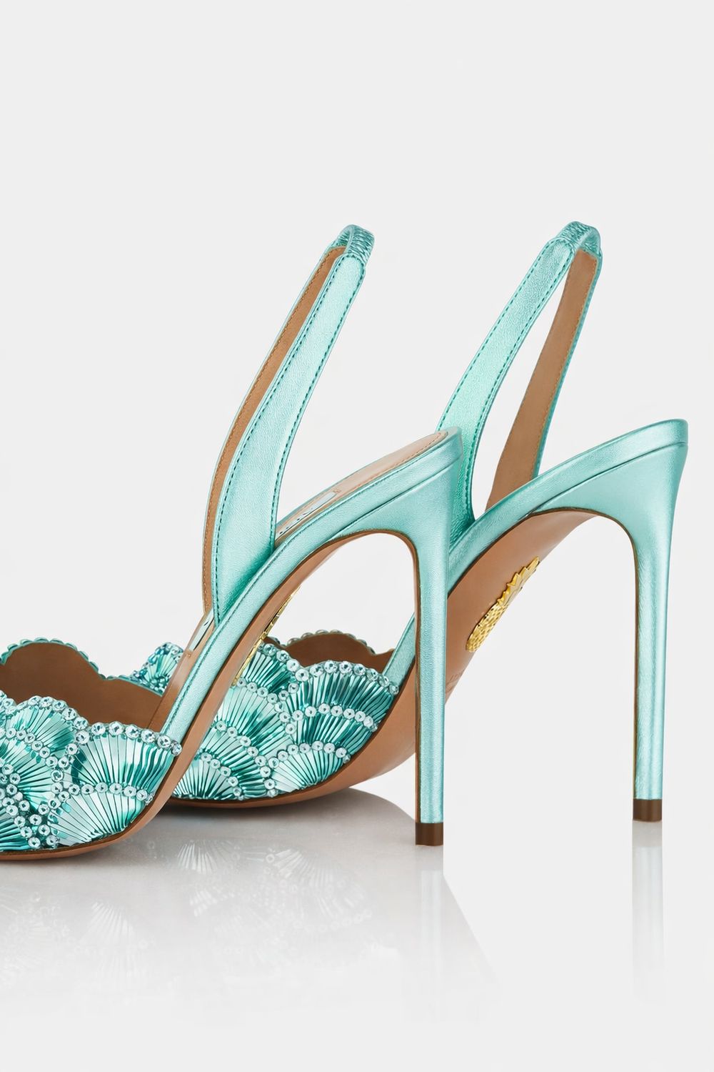 صندل اكوازورا لون تركوازي مغلق من الخلف