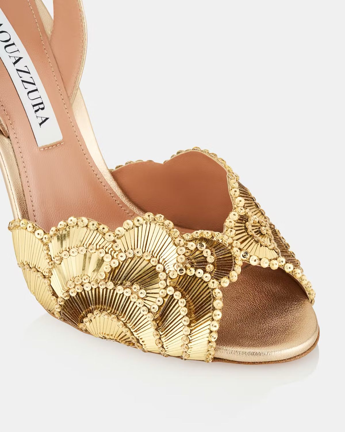 صندل اكوازورا لون ذهبي مغلق من الخلف