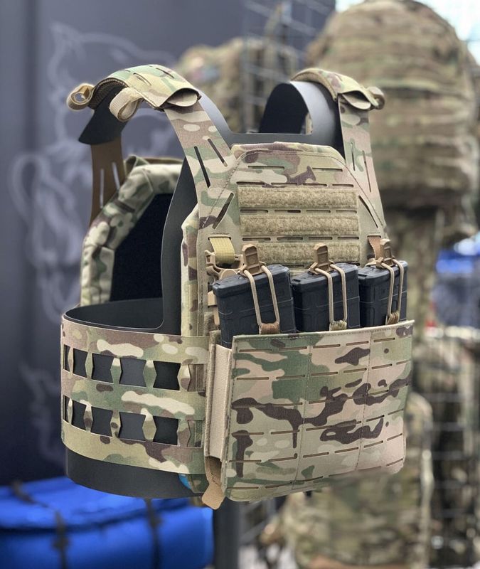 Tactical plate carrier