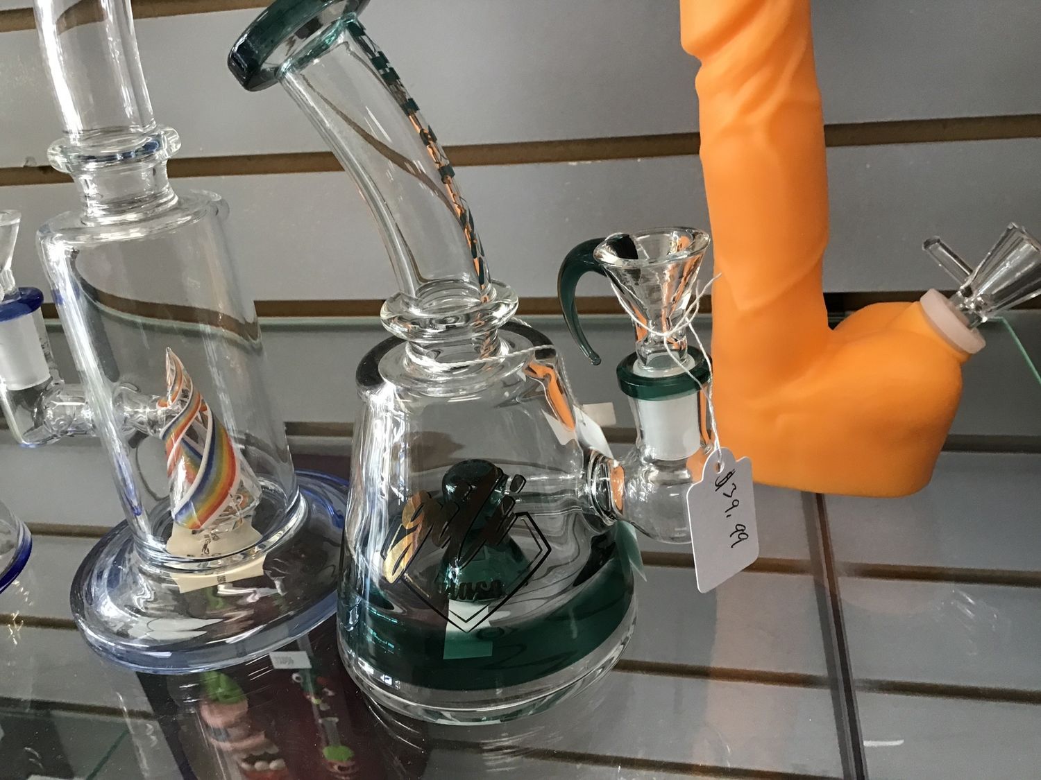 Gili Glass Mini Bong Dab Rig