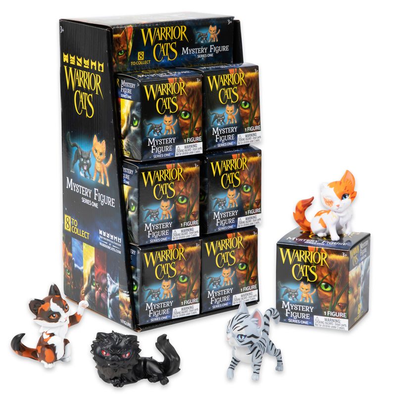 Warrior Cats Mystery Figures Series One in Display(1)