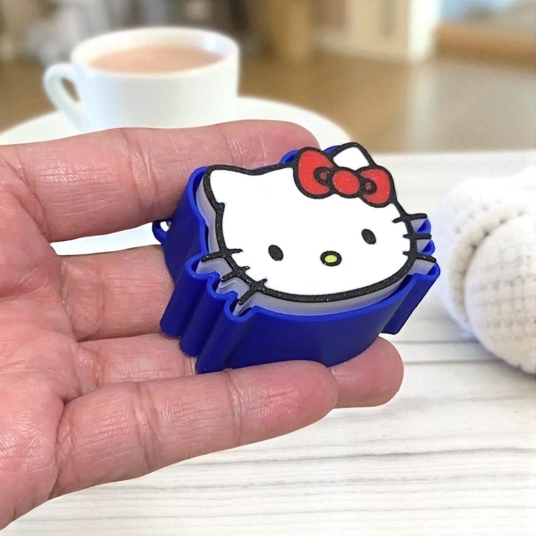 HELLO KITTY CLICKER