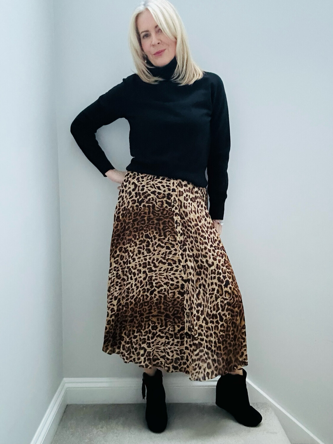 & Other Stories Leopard Skirt Size 8