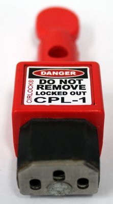 Computer Plug Lockout (CPL-1)