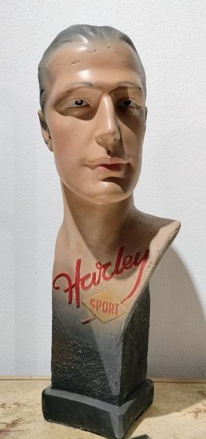 TESTA PUBBLICITARIA ANNI 50  HARLEY IN GESSO COLORATO