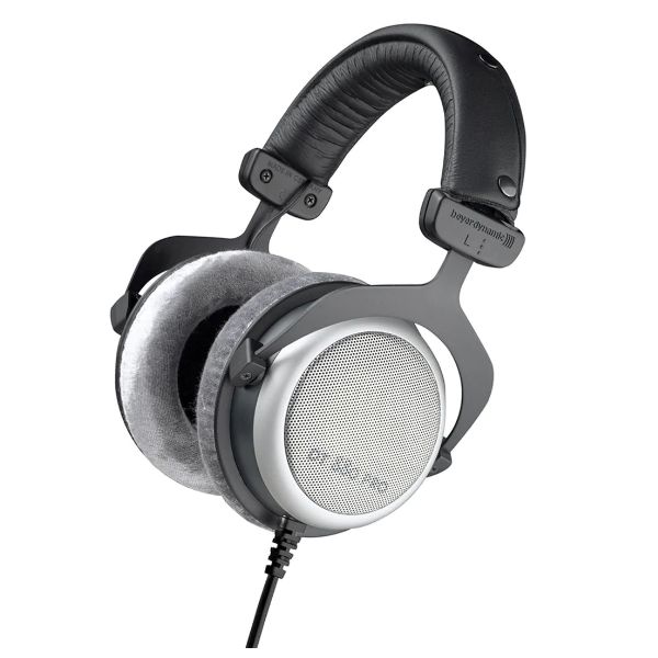 Beyerdynamic DT 880 Pro 250 ohm Semi-open Reference Studio Headphones