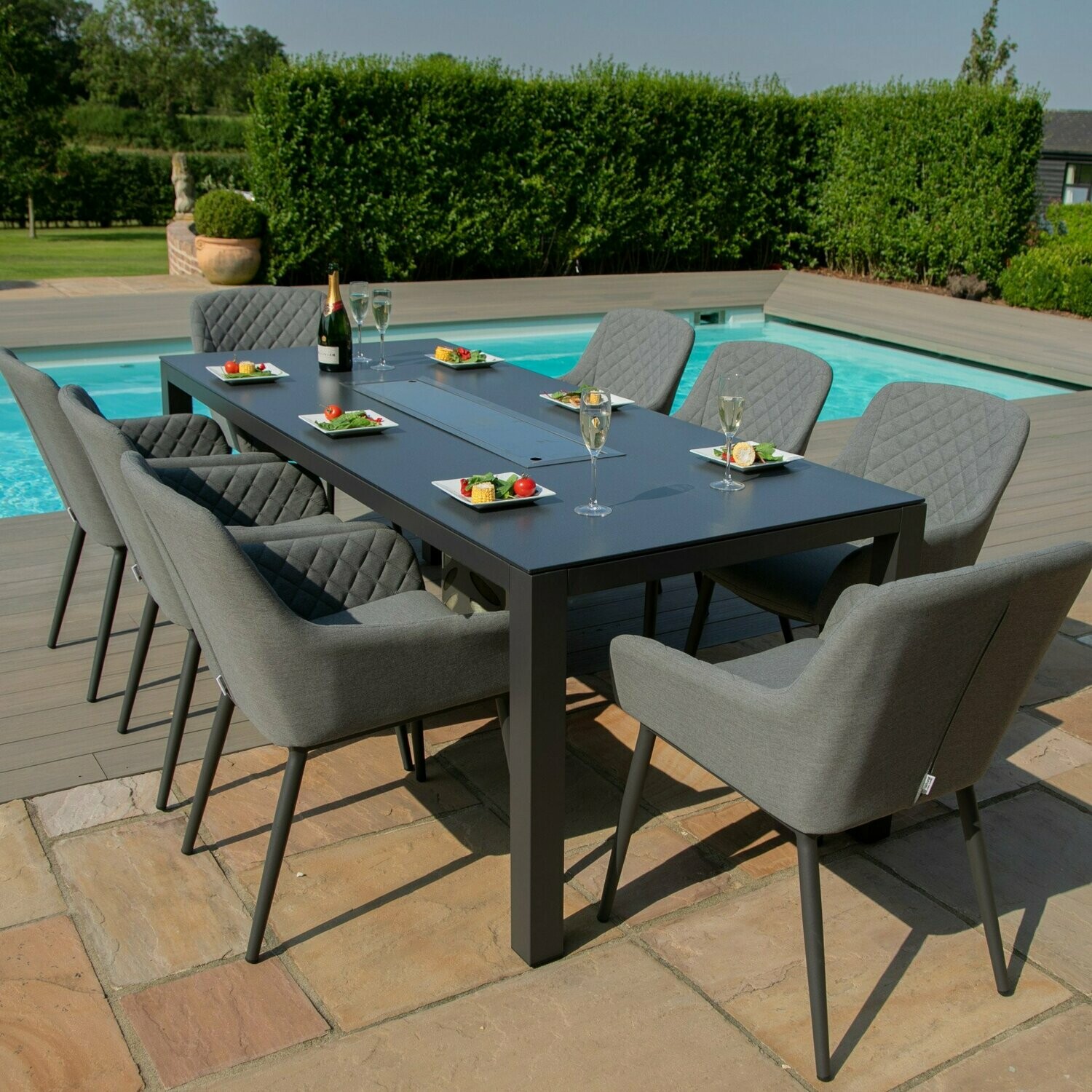 outdoor dining sets in stock