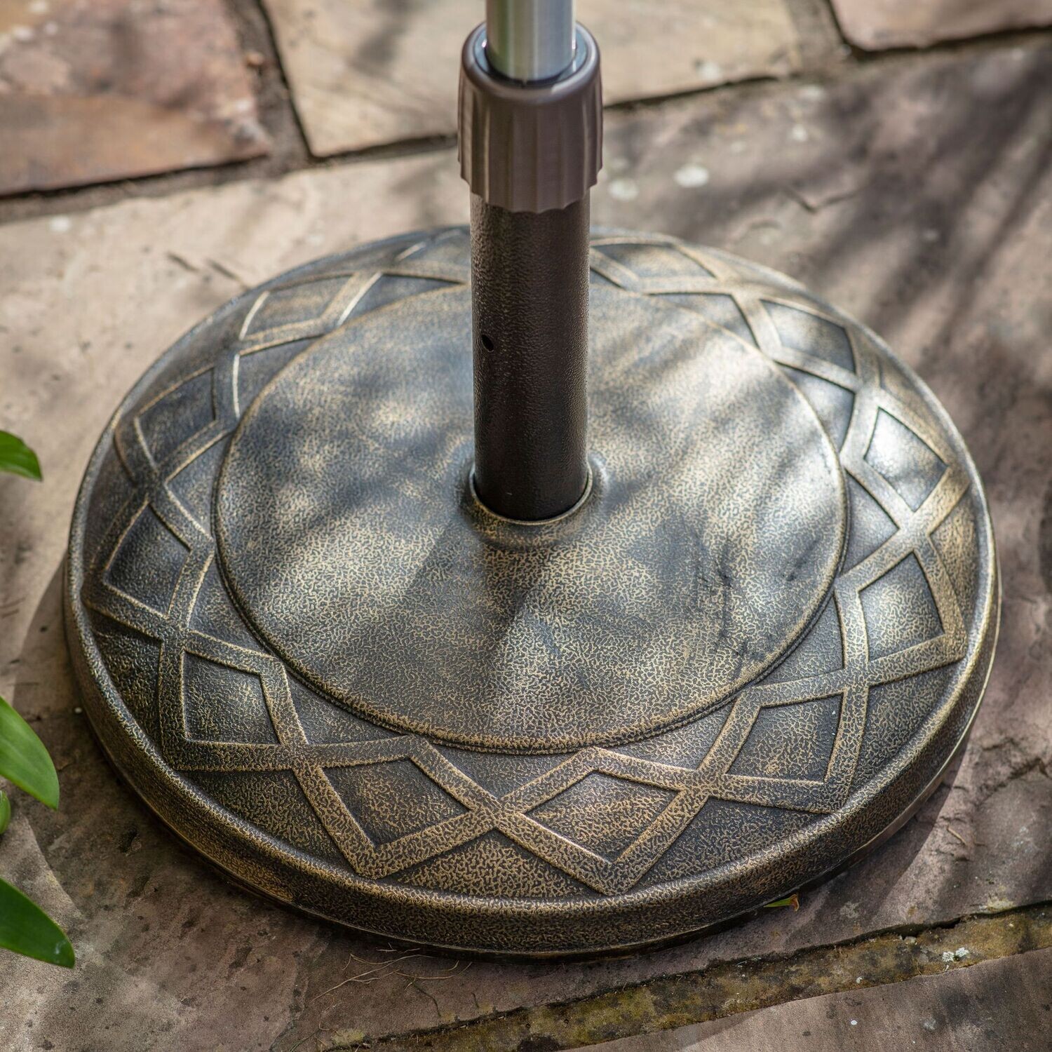 Gallery Direct Vazzano Parasol Base