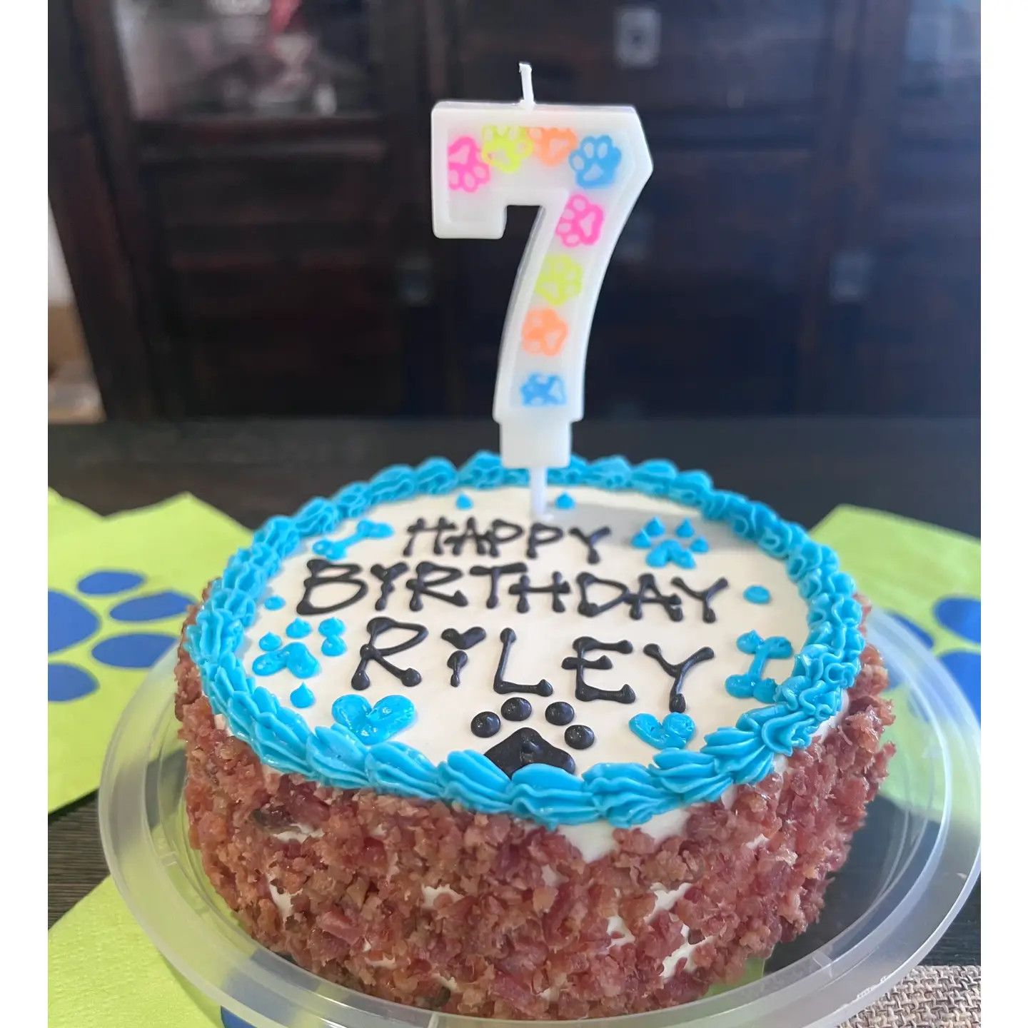 BIRTHDAY NUMBER CANDLE WHITE PAW PRINTS