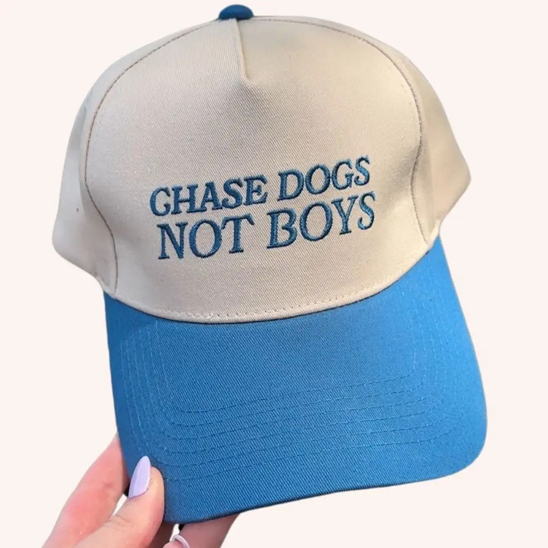 STRUCTURED COTTON HAT CHASE DOGS NOT BOYS