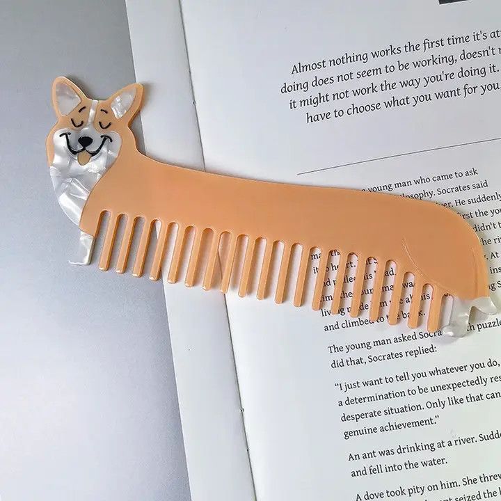 HAIR COMB BEIGE CORGI