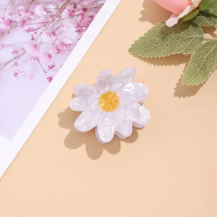 HAIR CLIP DAINTY DAISY WHITE