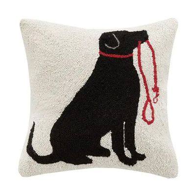 HOOK PILLOW BLACK LAB WITH LEASH