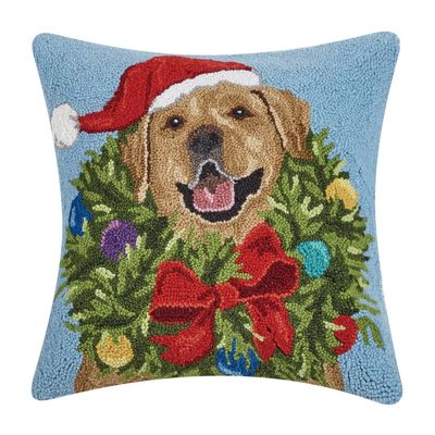 CHRISTMAS HOOK PILLOW YELLOW LABRADOR