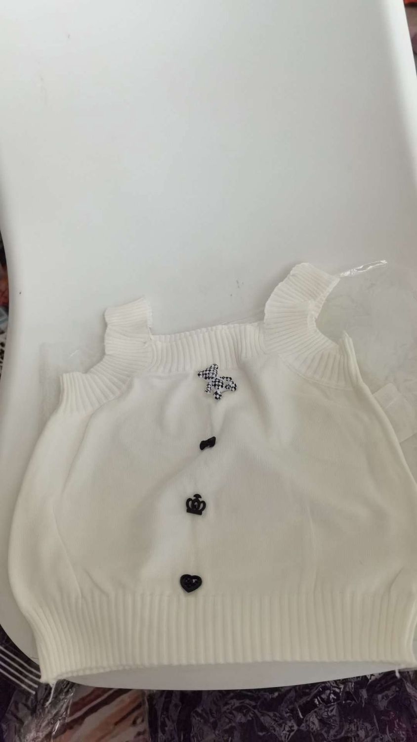 CL 1039 3D bear knit short vest White 46241