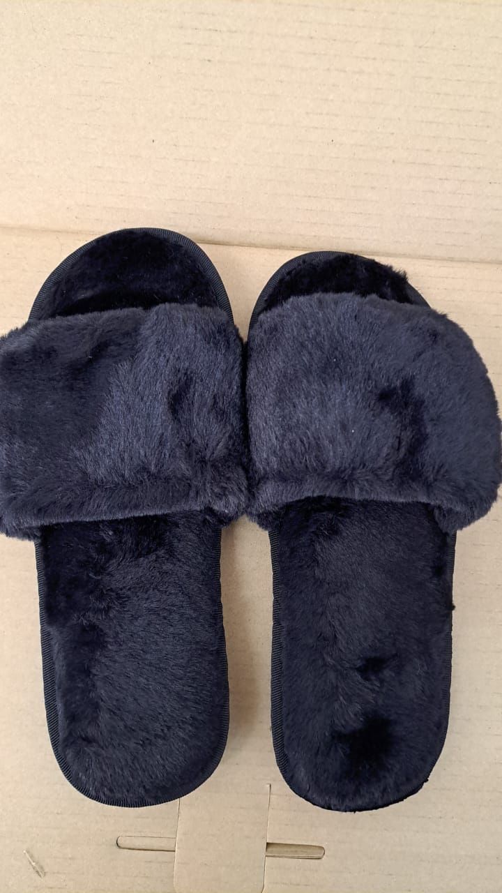 72512 Fur Slippers FuzzLux