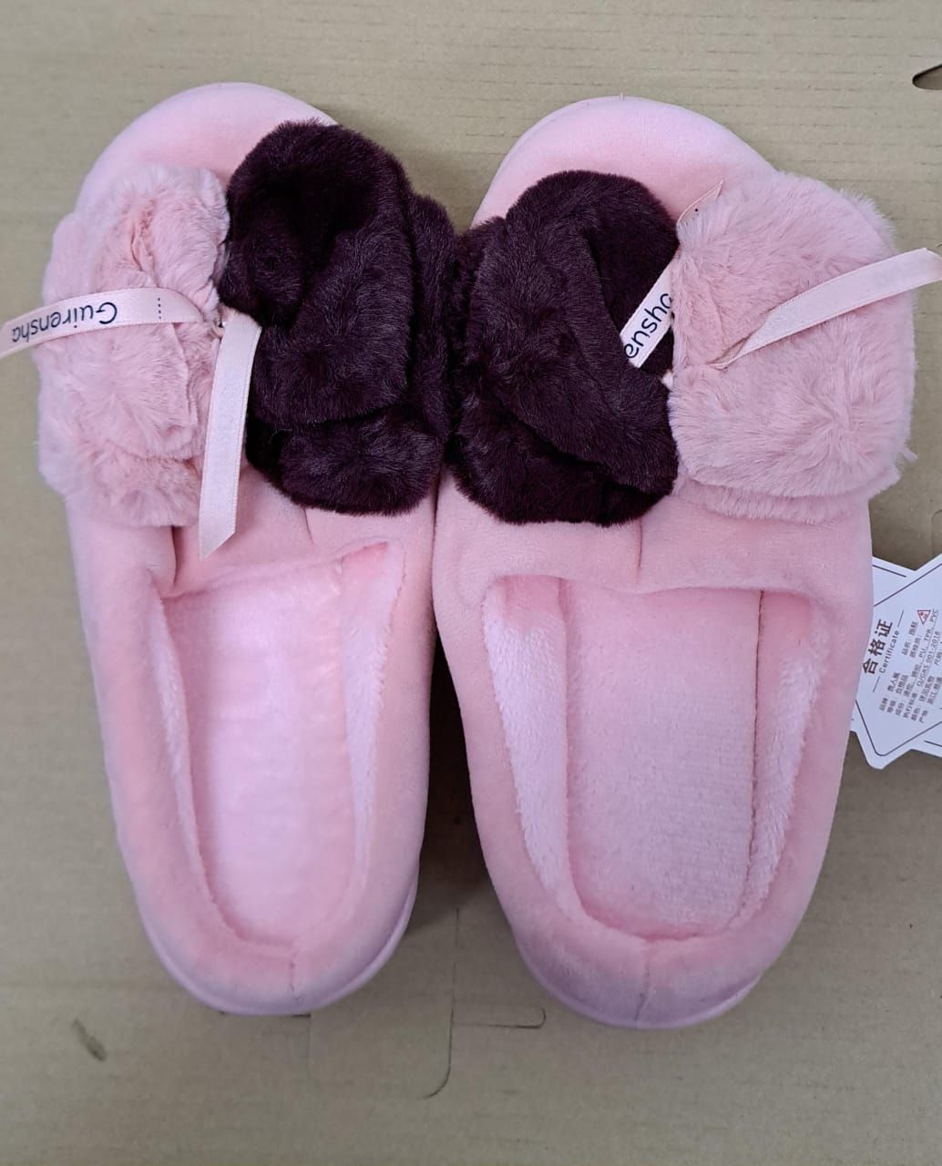 72509 Fur Slippers PomPom Bliss