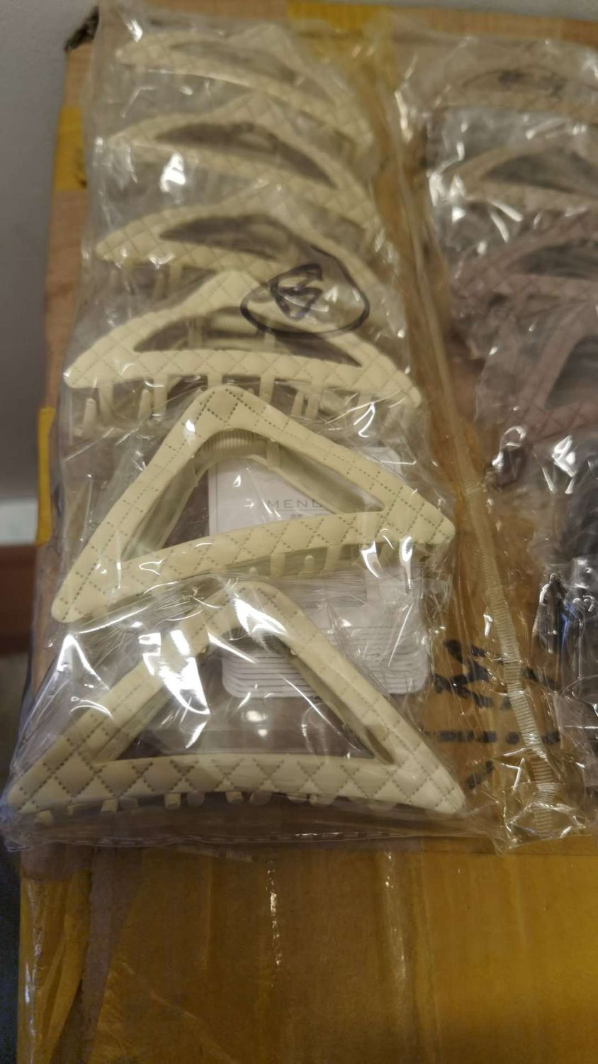 menglu zz0235z12 Imitation leather Hair Claw  87404