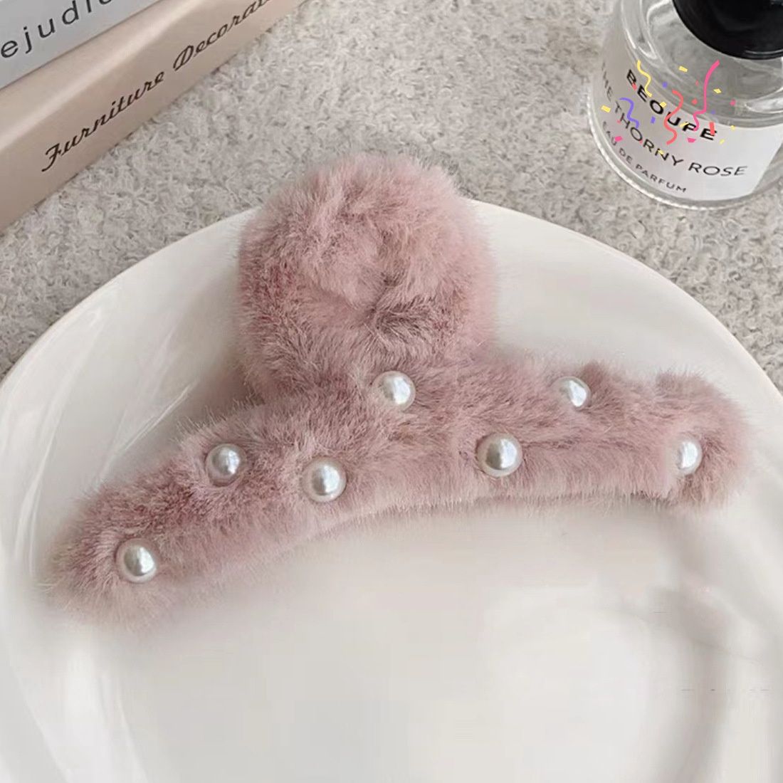 YQ Plush pearl clip pink 87378