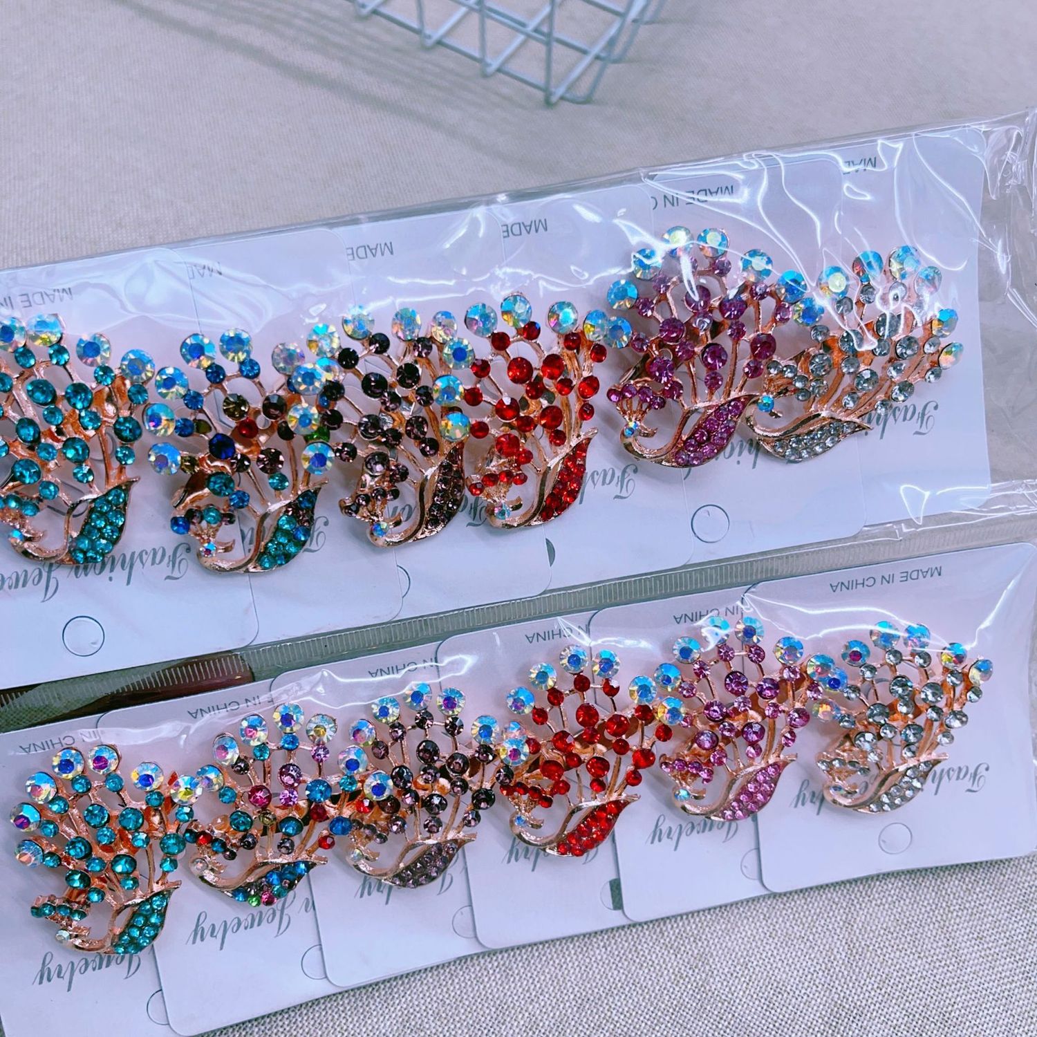 11678 XC brooch